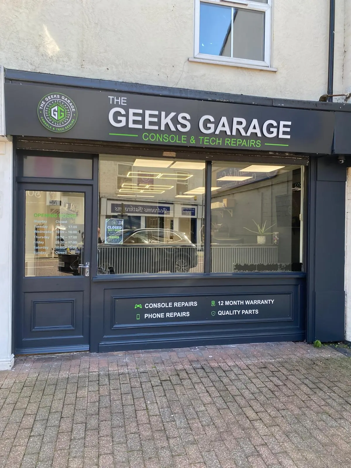 The Geeks Garage shopfront on Widnes Road